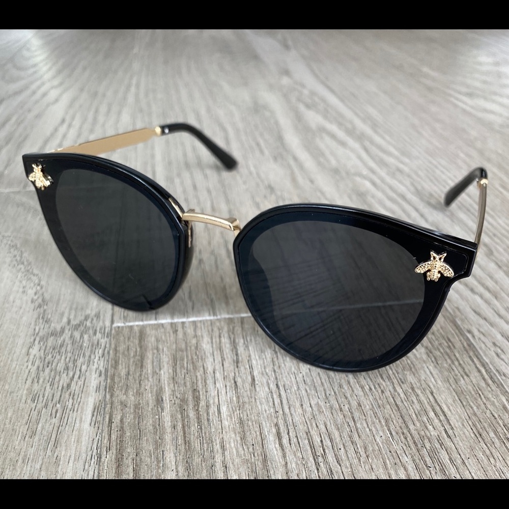 Sunglasses - Picture 9 of 16